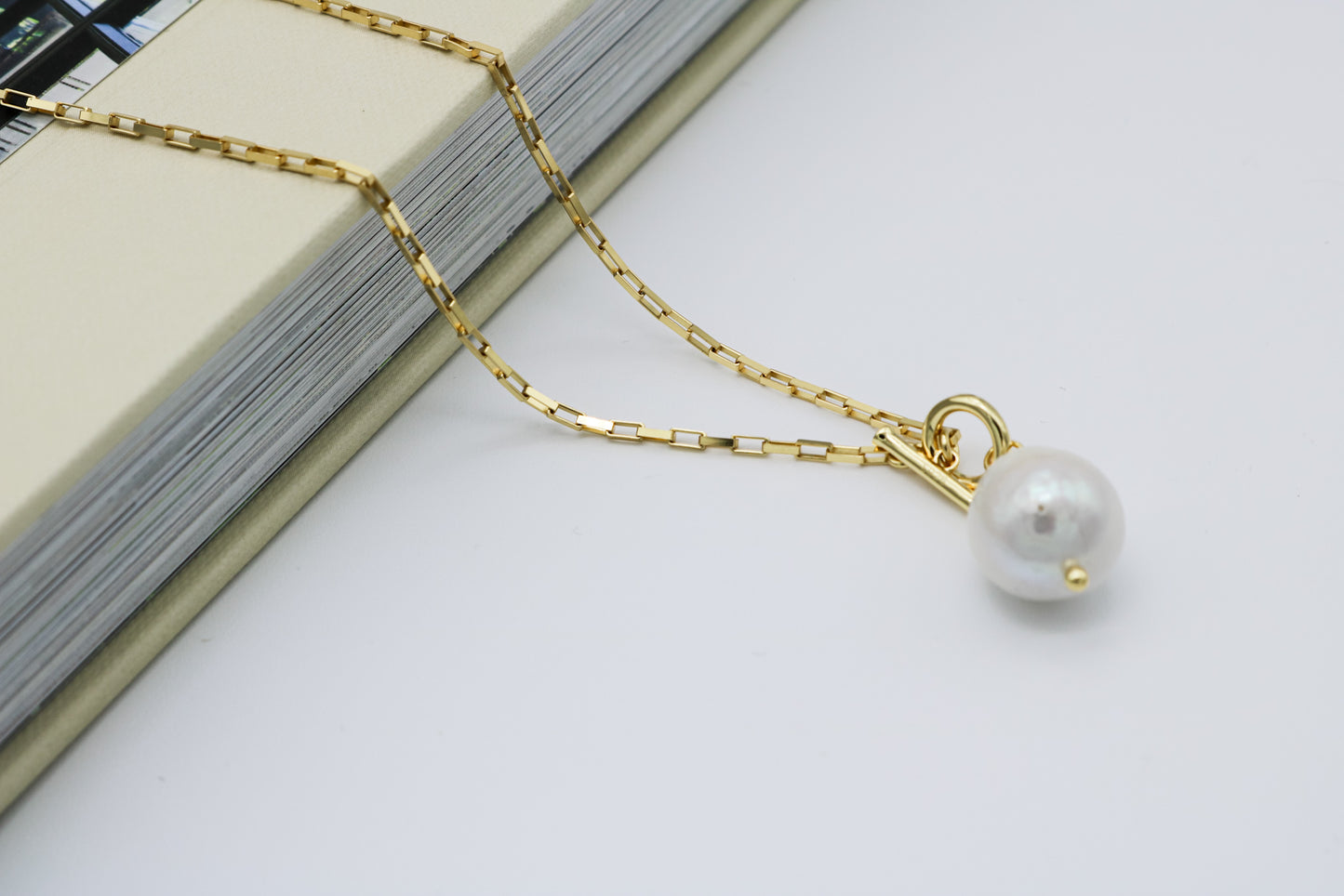 Luna Pearl Necklace